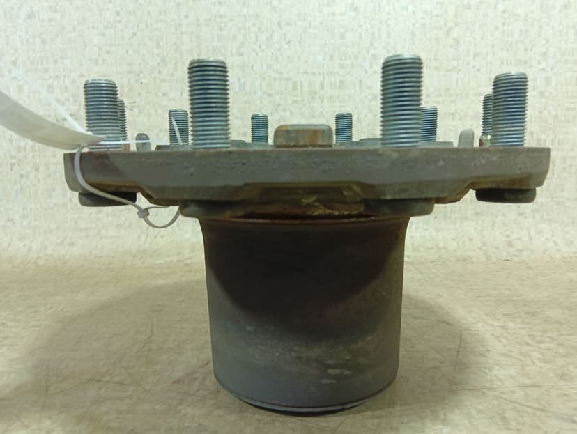 Ступица передняя под дисковые тормоза (6 серия)