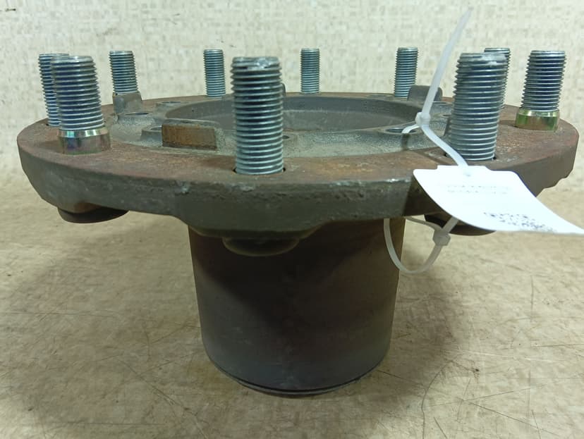 Ступица передняя под дисковые тормоза (6 серия)